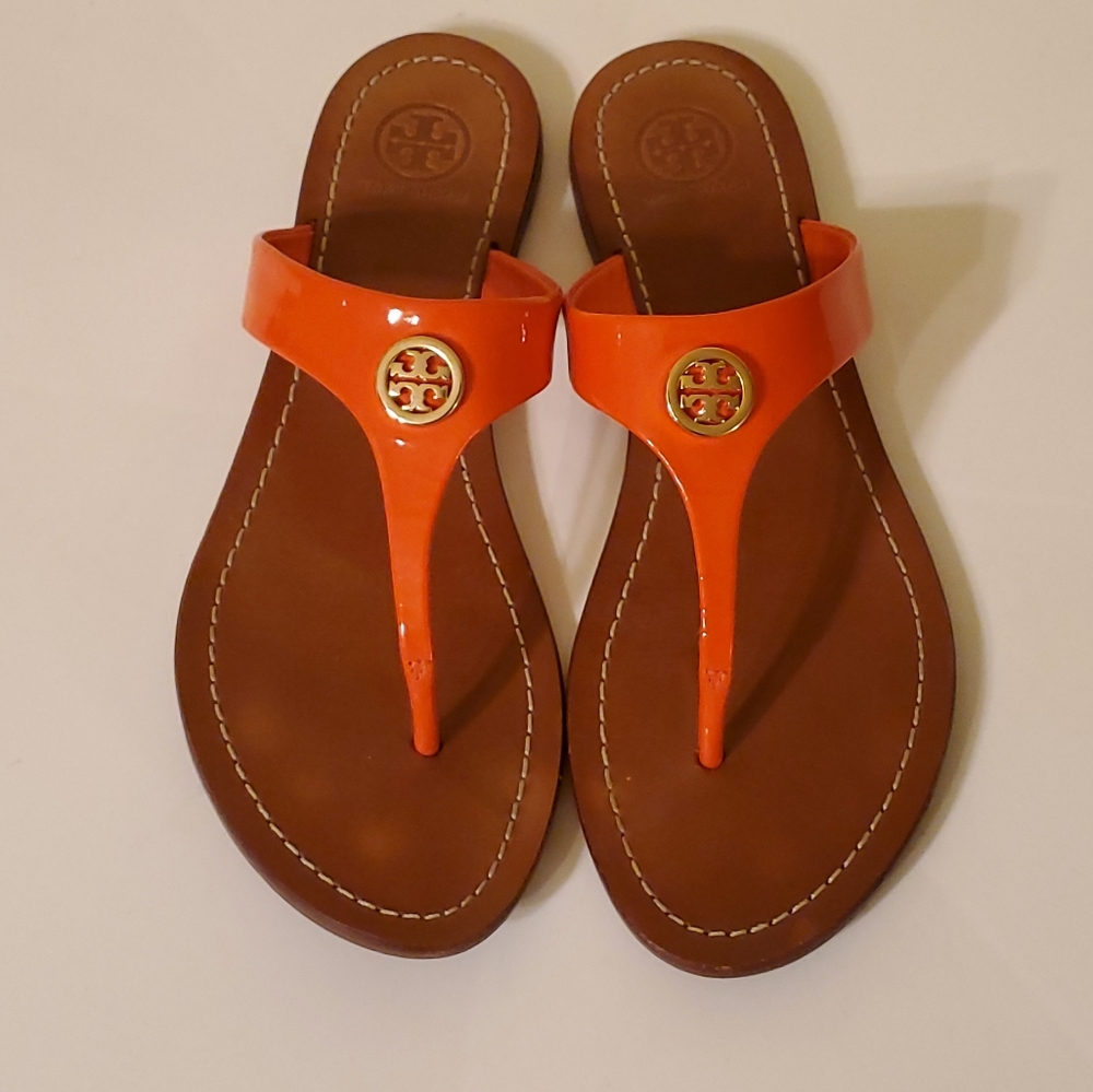 Tory Burch Orange Patent Leather Thong Sandals - Picture 2 of 11